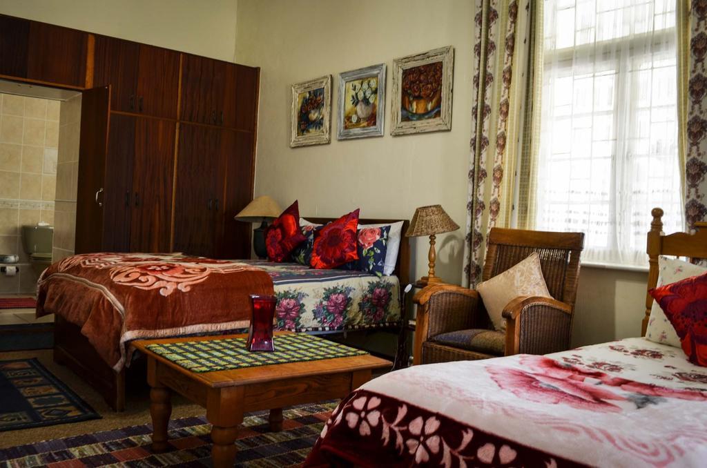 Petra'S Country Guesthouse Vryheid Bilik gambar