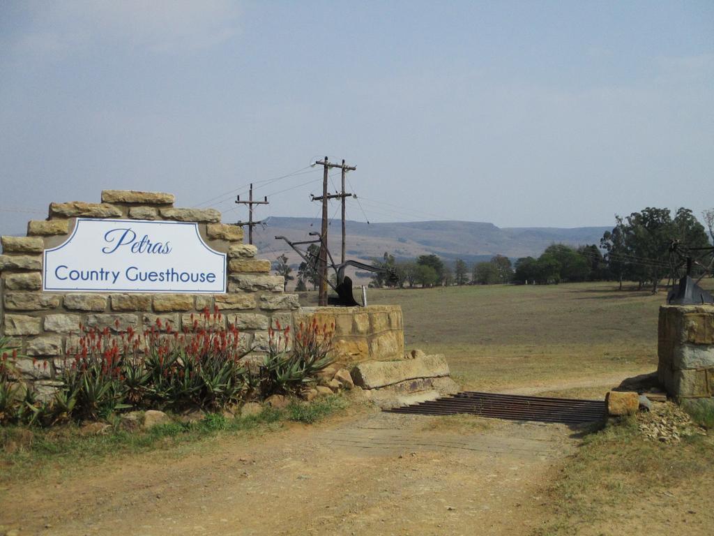 Petra'S Country Guesthouse Vryheid Luaran gambar